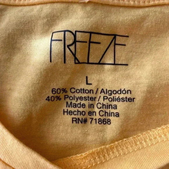 🆕 Stay kind yellow cropped graphic tee L🆕 - Picture 5 of 7